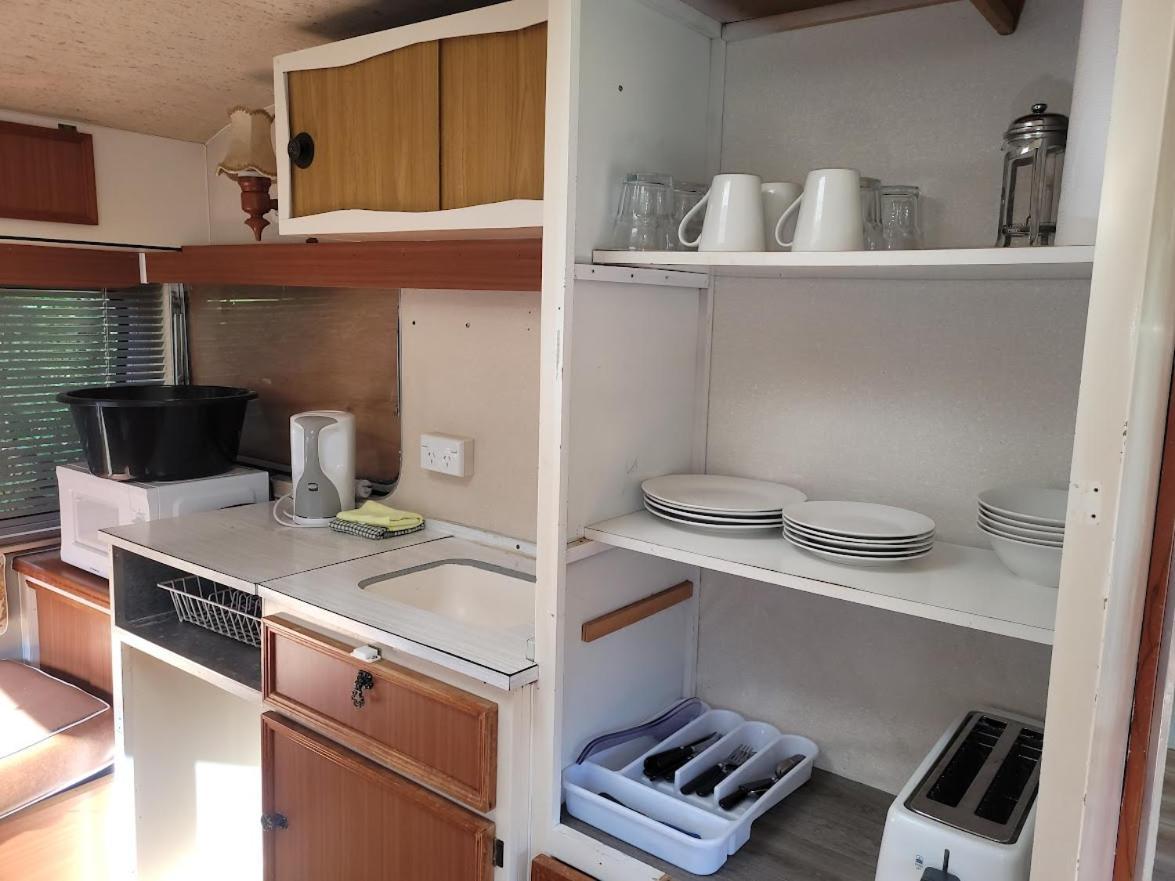 Dickson Holiday Park Thames Bagian luar foto