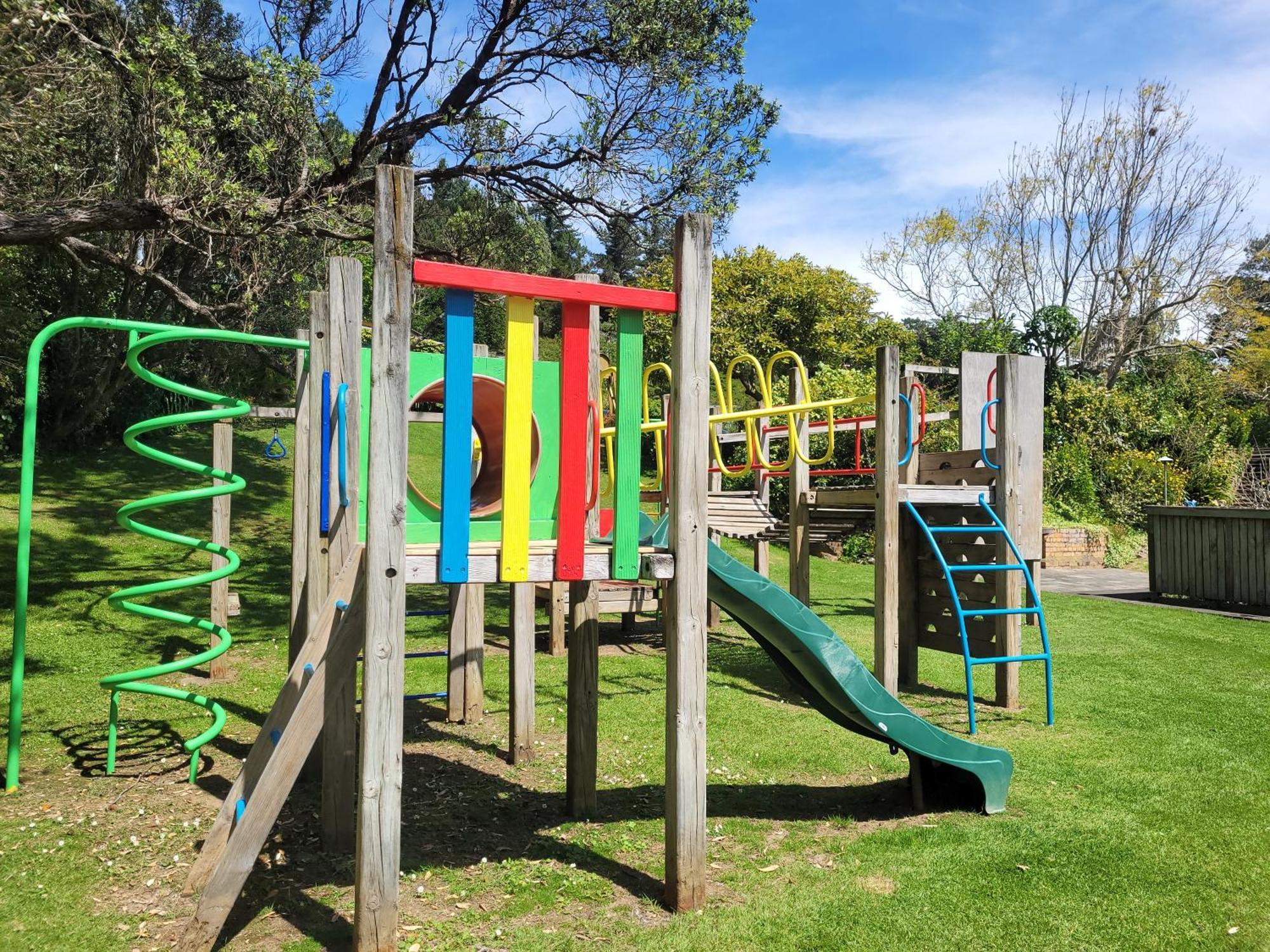 Dickson Holiday Park Thames Bagian luar foto