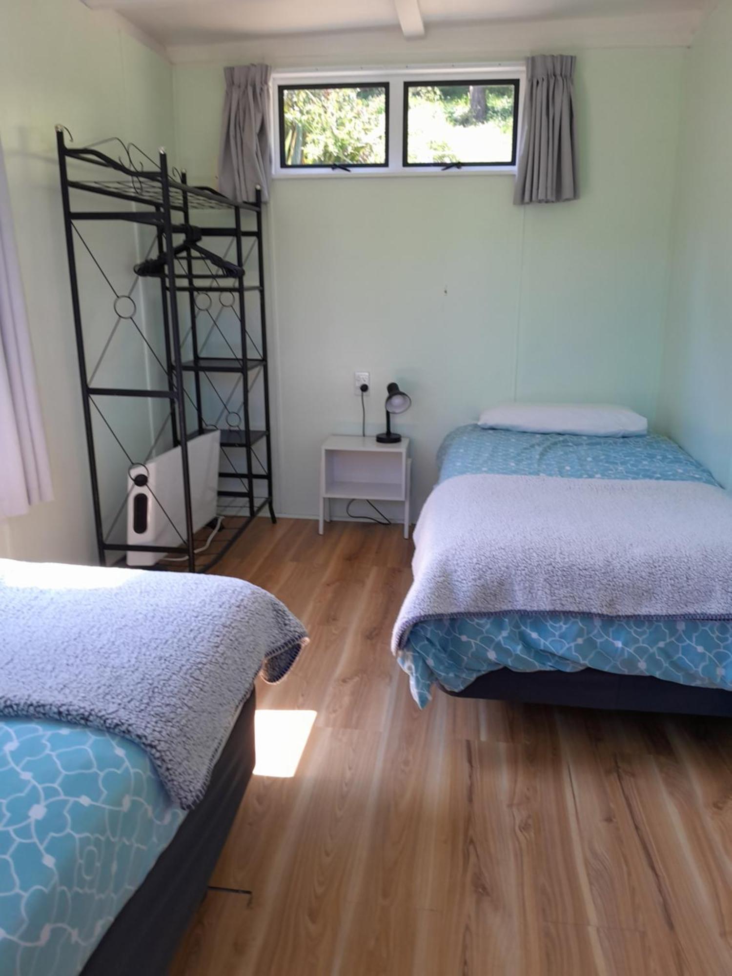 Dickson Holiday Park Thames Bagian luar foto