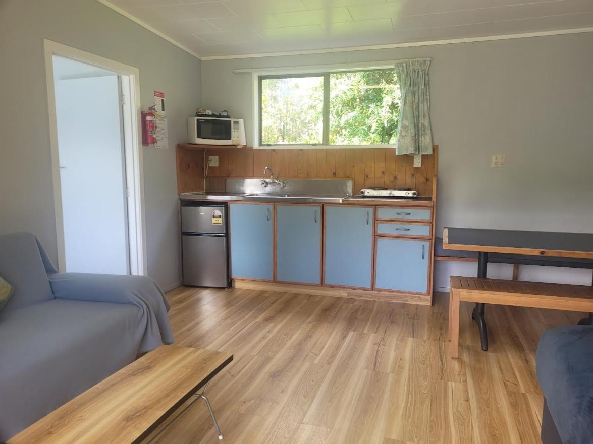 Dickson Holiday Park Thames Bagian luar foto